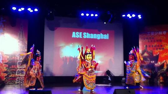 上海路演活动策划公司还可提供路演灯光音响租赁,路演舞台搭建,路演背