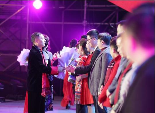 ,来伊份董事长施永雷先生发布重磅消息——来伊份商城-三天三夜,