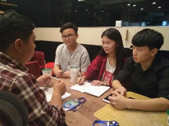 艺术设计学院大一创客宋任东表示:此次活动使我对于学院创业实践部的