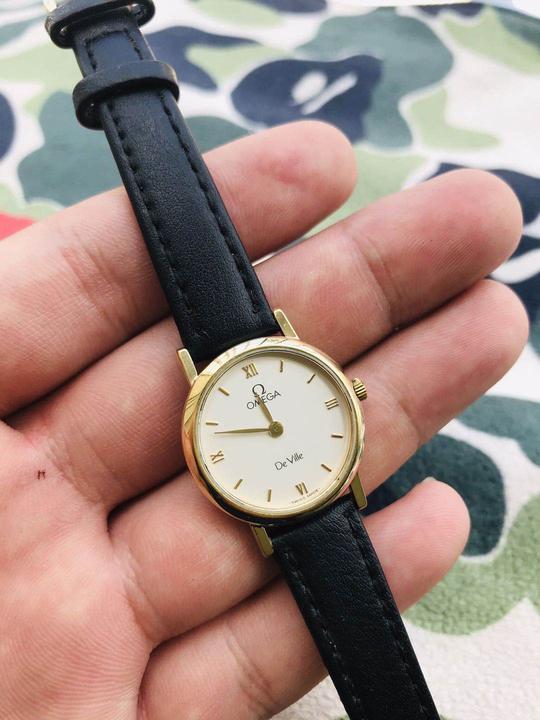 欧米茄碟飞系列，18k实金表，女表，成色98新，蓝宝石镜面，