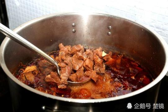 武汉一羊肉馆入伏后生意翻3倍