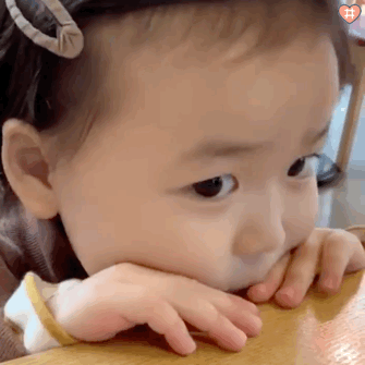 萌娃小手比心特效表情可爱