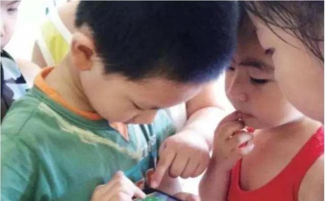 如何让孩子放下手机