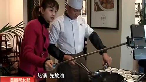 固镇:民间奇人丁友谊,头顶6个板凳竟还能唱歌