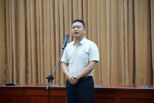 《创业镇江梦想绽放》市人社局施大伟