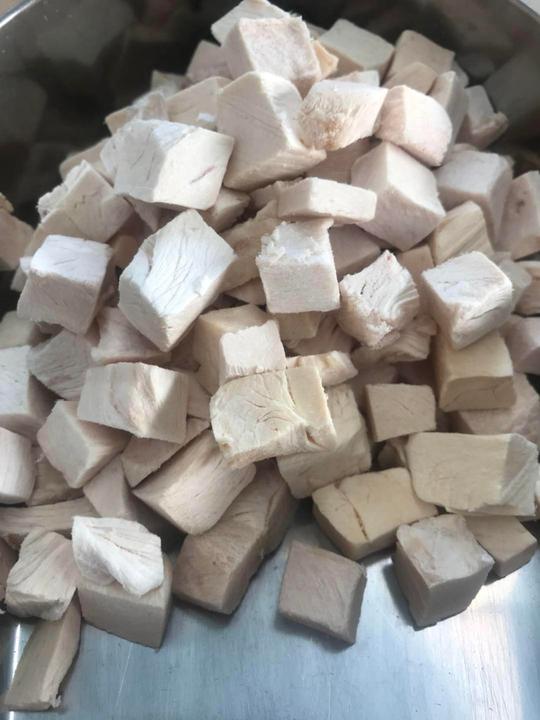 凯良绿色冻干猫狗食品冻干鸡肉粒宠物食品鸡肉粒猫狗冻干鸡肉粒猫
