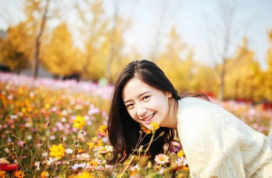 太原汉亚影视动画:秋天唯美人像摄影外景拍摄pose大全