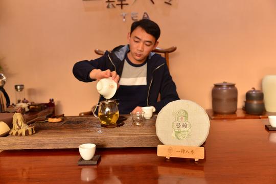 一个把云县茶生意做到昆明的年轻人–仆洪祥