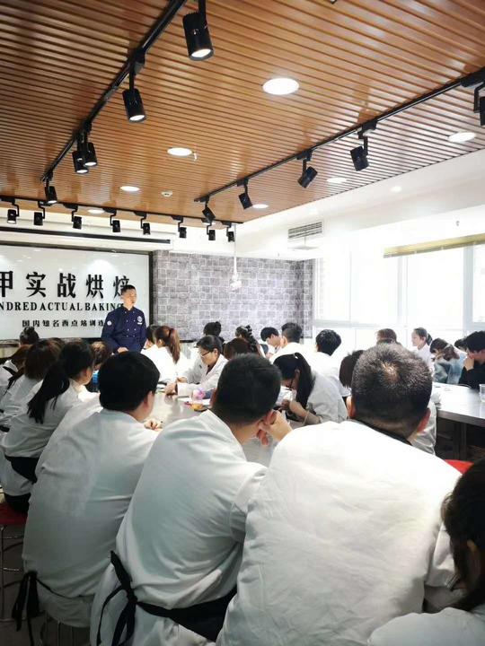 襄阳人创业好项目西点培训