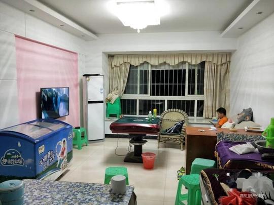 小区一楼可做生意户型方正精装修可业主置换诚心出售