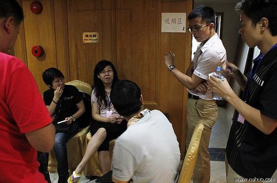 什么现场版服装创业同学会衣酷论坛天涯经济论坛与现场同步图文