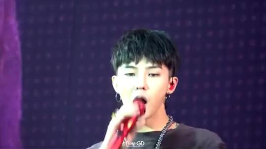 权志龙lightitup(素材来自网络)