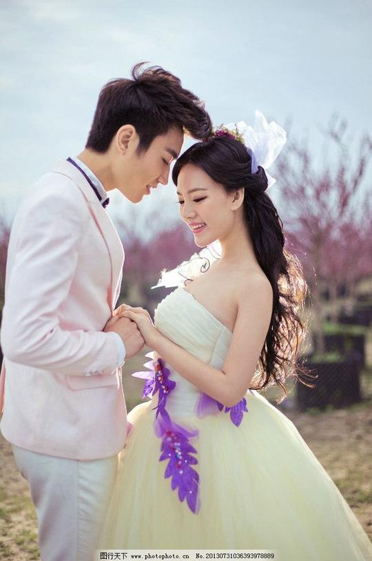 韩式婚纱照影楼样片婚纱摄影图水景婚纱照婚纱照桃花外景婚纱照