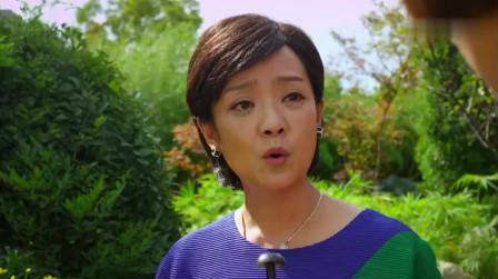石墨脱离妻子的拷问，直接来到大草原做生意，嘴角一笑暴露了自己