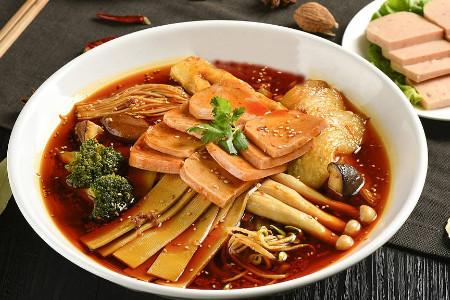小成本创业选择冒菜店加盟要注意什么