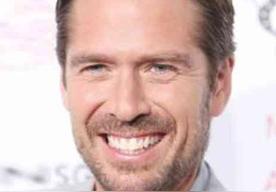 埃里克斯·德尼索夫