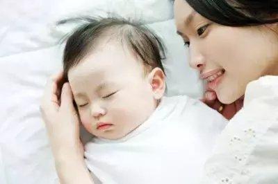 宝宝晚上不爱睡觉怎么办呢