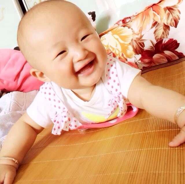 婴儿不长头发怎么回事