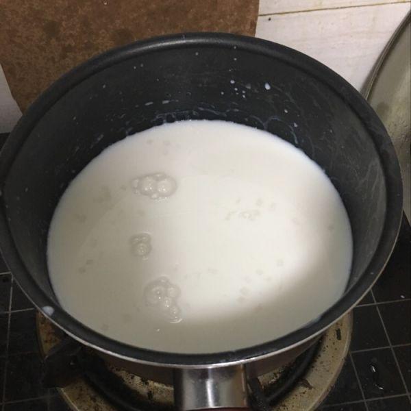 小孩子喝牛奶加糖好吗