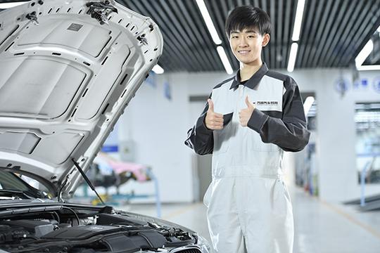 汽车美容养护女生也可学的专业