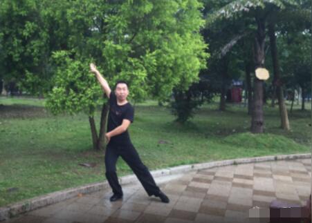 小东北广场舞《拉丁情人》排舞欧美风背面演示及分解教学编舞小东北