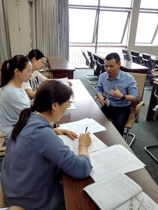 创设学习空间提升岗位技能——商务管理系周华老师开设校级示范课