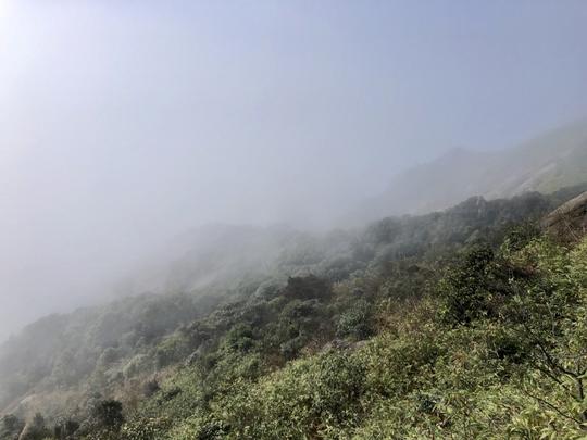 韶关新丰县云髻山徒步作业