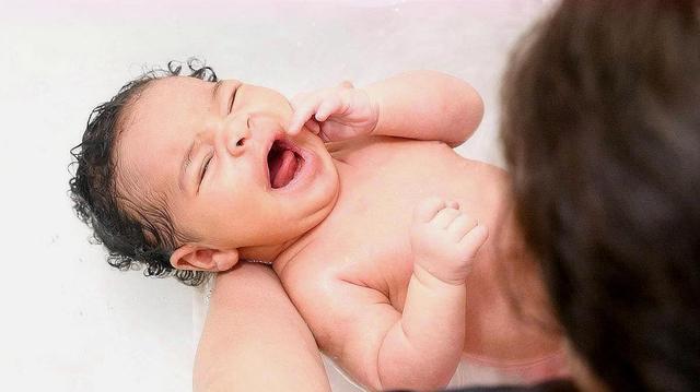 婴儿排气操多大时候开始做