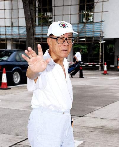 李嘉诚的高尔夫生意经