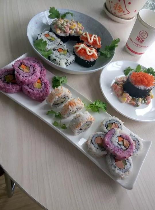 昆明日本寿司培训到昆明顶正专业创业培训学校找周老师咨询