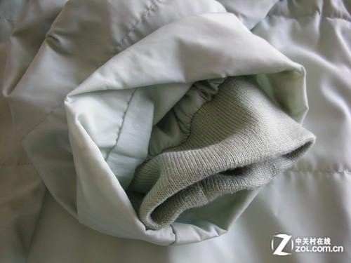 羽绒服可以放在滚筒洗衣机里洗吗