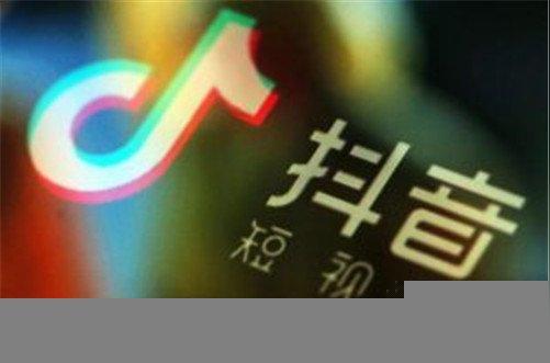 为什么我的抖音点赞会变色-中年女人常给我抖音点赞,抖音赞多粉多有什么用_抖音怎么给别人点赞