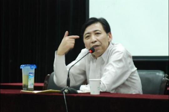 周圣伟文学演讲录(片断)