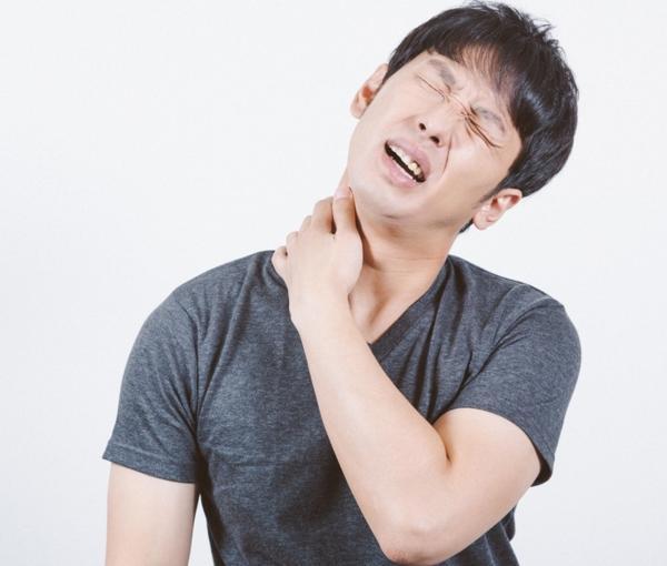 19岁颈椎疼是颈椎病吗