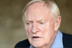 朱利安·格洛弗