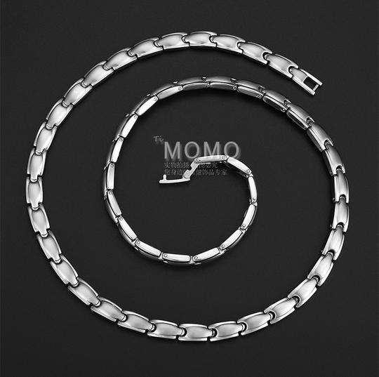 日本momo专柜正品钛项圈项环纯钛项链颈椎宝磁疗磁力磁性项圈睡眠
