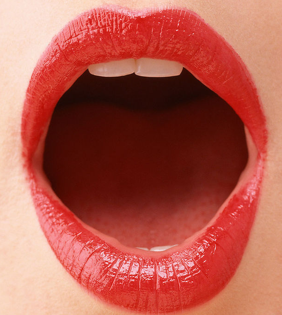 宝宝秋冬季嘴唇干裂怎么办