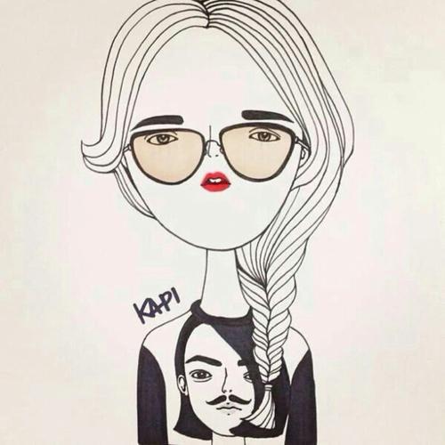谁有可以当做qq头像的漫画少女图片要很酷很可爱长头发冷门一点