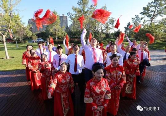 感恩改革开放40年,特变电工创业30年!百对新人盛大集体婚礼举行!