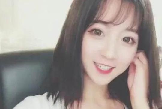 抖音让我做你的眼睛谁唱的莉哥翻唱火遍网络