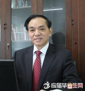 大学生创业创业故事创业案例陈克明的创业故事:从木工到挂面大王