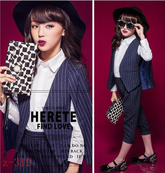 女童西装t台走秀服装儿童模特走秀潮服个性时尚演出服模板