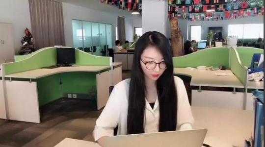 毕业3年年入千万，淘宝直播(机构)全国前三!这位每周回校讲课的“师大创业女神”，有力量!