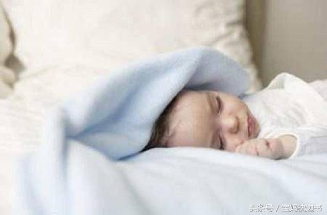 喂奶导致宝宝窒息死亡