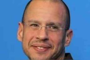 乔纳森·萨加尔