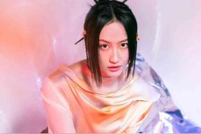 陈粒的成名作品有哪些（陈粒是靠什么火的）