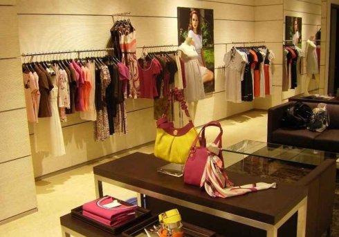 揭秘服装生意13块衬衫卖130元年赚600万