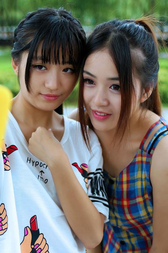 来自:老兵雨天小闺蜜‖姐妹花素材来源/华声