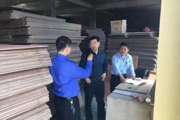 纸箱厂师傅一个月多少钱?