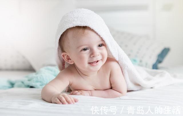 宝宝肚脐有脏东西很臭